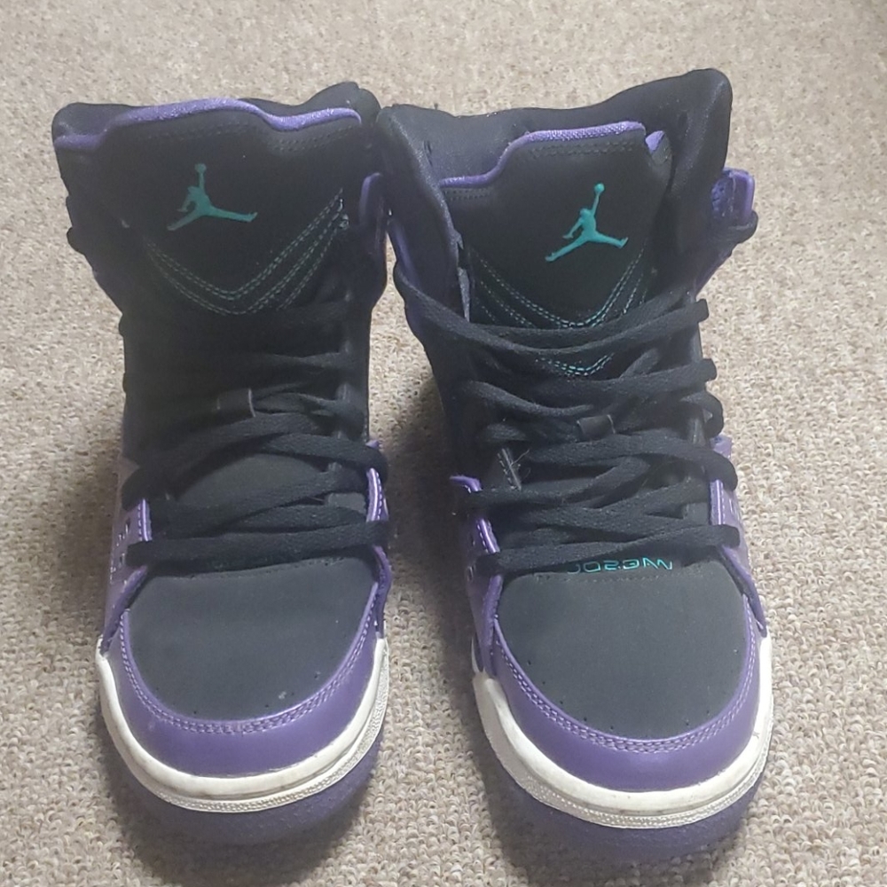 Tennis Shoes THESE ARE A 7Y